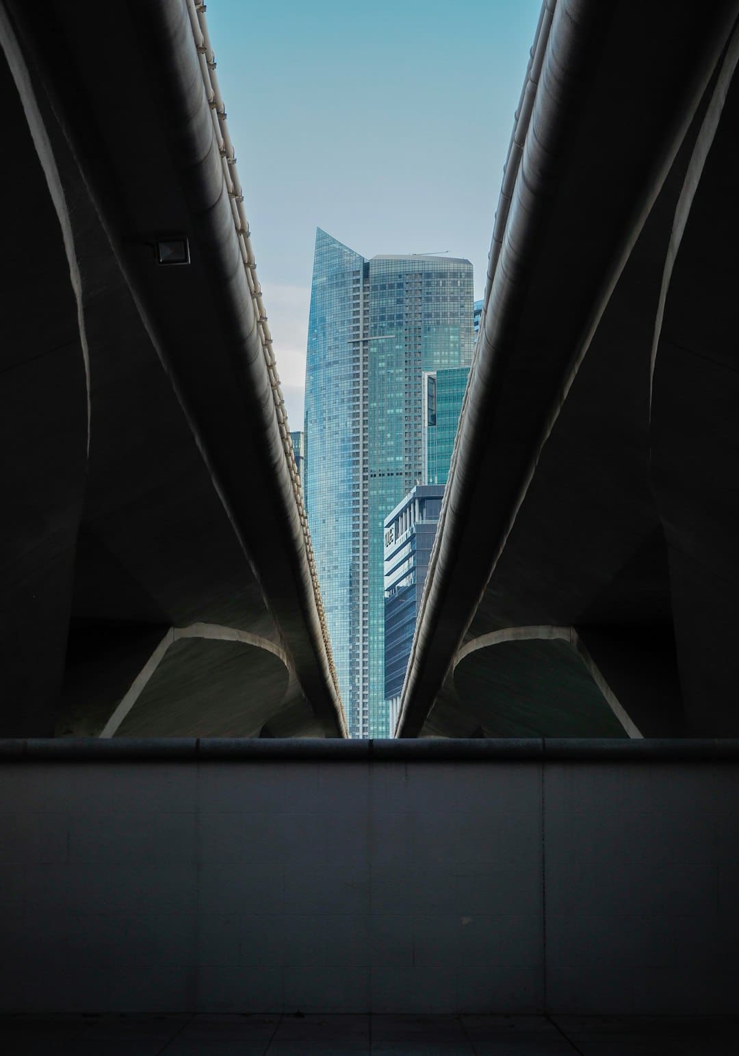 上市券商半年报“交卷”，分红加码